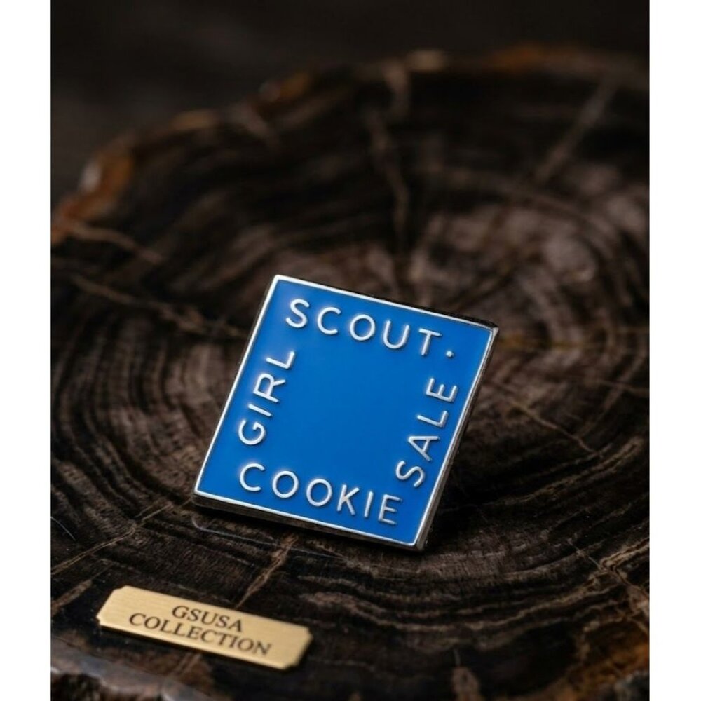 Official 2015 Girl Scout Cookie Sale Participation Pin - Electric Blue Metal Ena